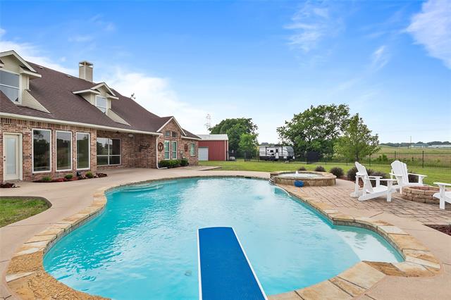 Property Photo 33