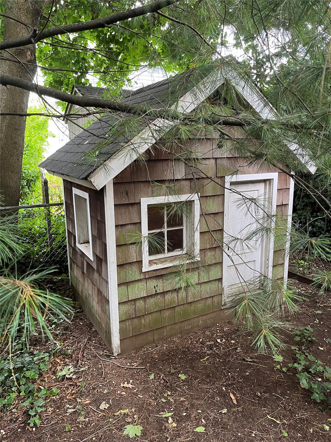 Property Photo 23