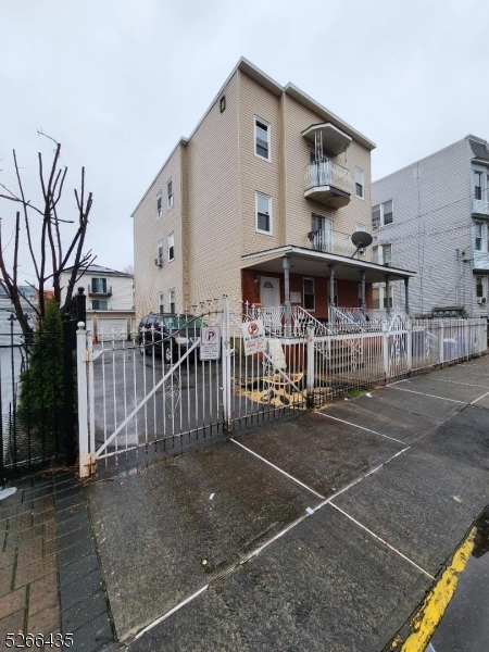 Primary Property Photo