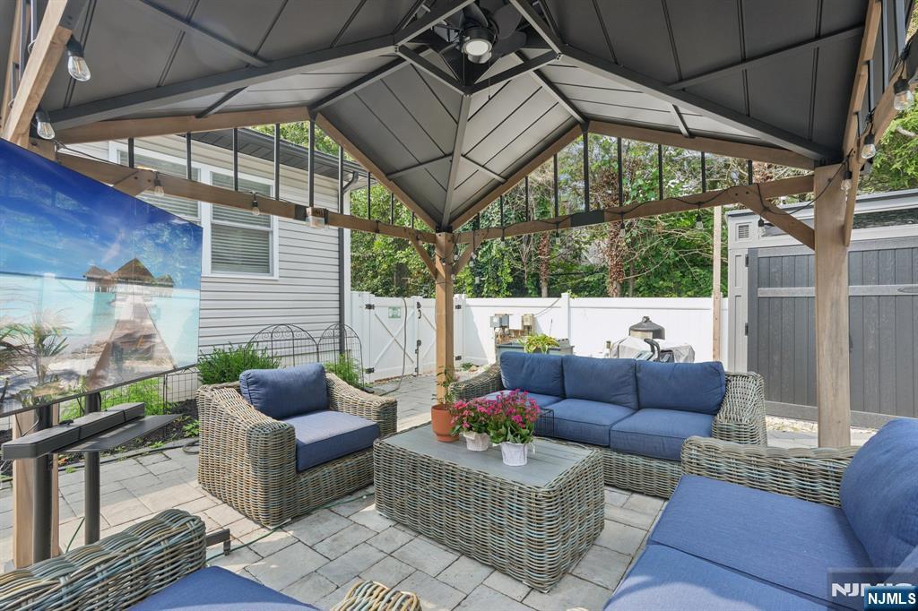 Property Photo 38