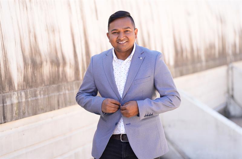Real Estate Agent Roshan Budhathoki