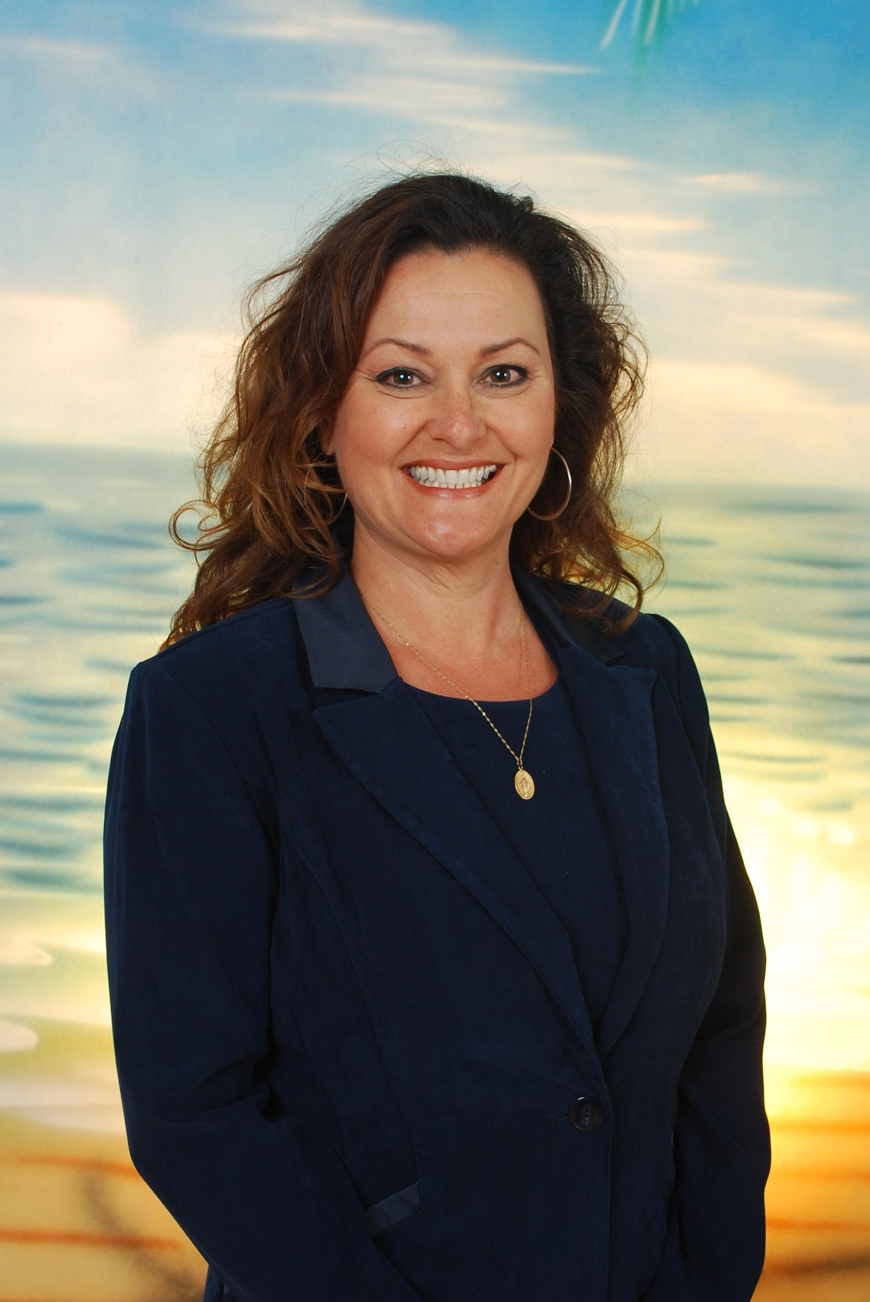 Loan Officer Debbie Lintao