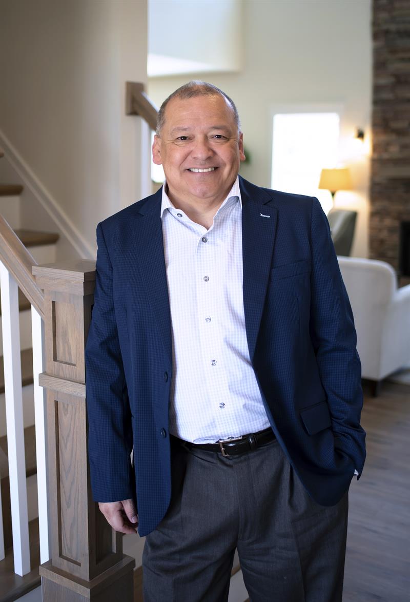 Loan Officer Caesar Gomez