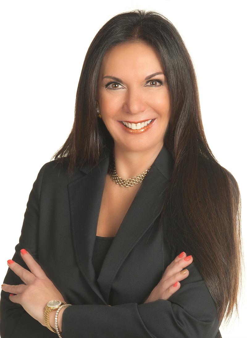 Loan Officer Sondra Dane