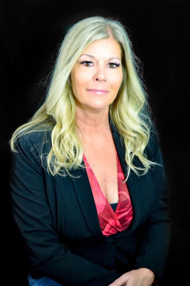 Loan Officer Karen Sjodin