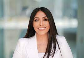 Loan Officer Jessica Deniz