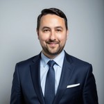 Real Estate Agent Gerardo Garcia