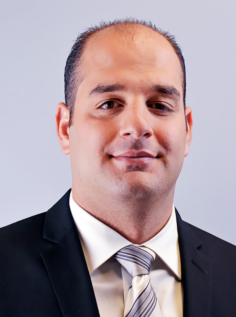 Loan Officer Obalit Lachinpour