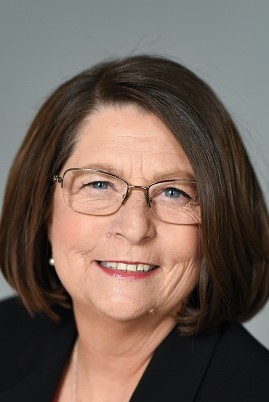 Real Estate Agent Sandra Russen