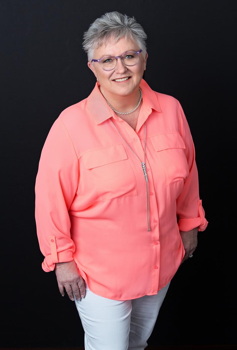 Real Estate Agent Lesley WILSON VANGOETHEM