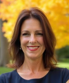 Real Estate Agent Holly Trapani
