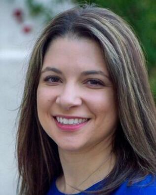 Real Estate Agent Sadyna Reino