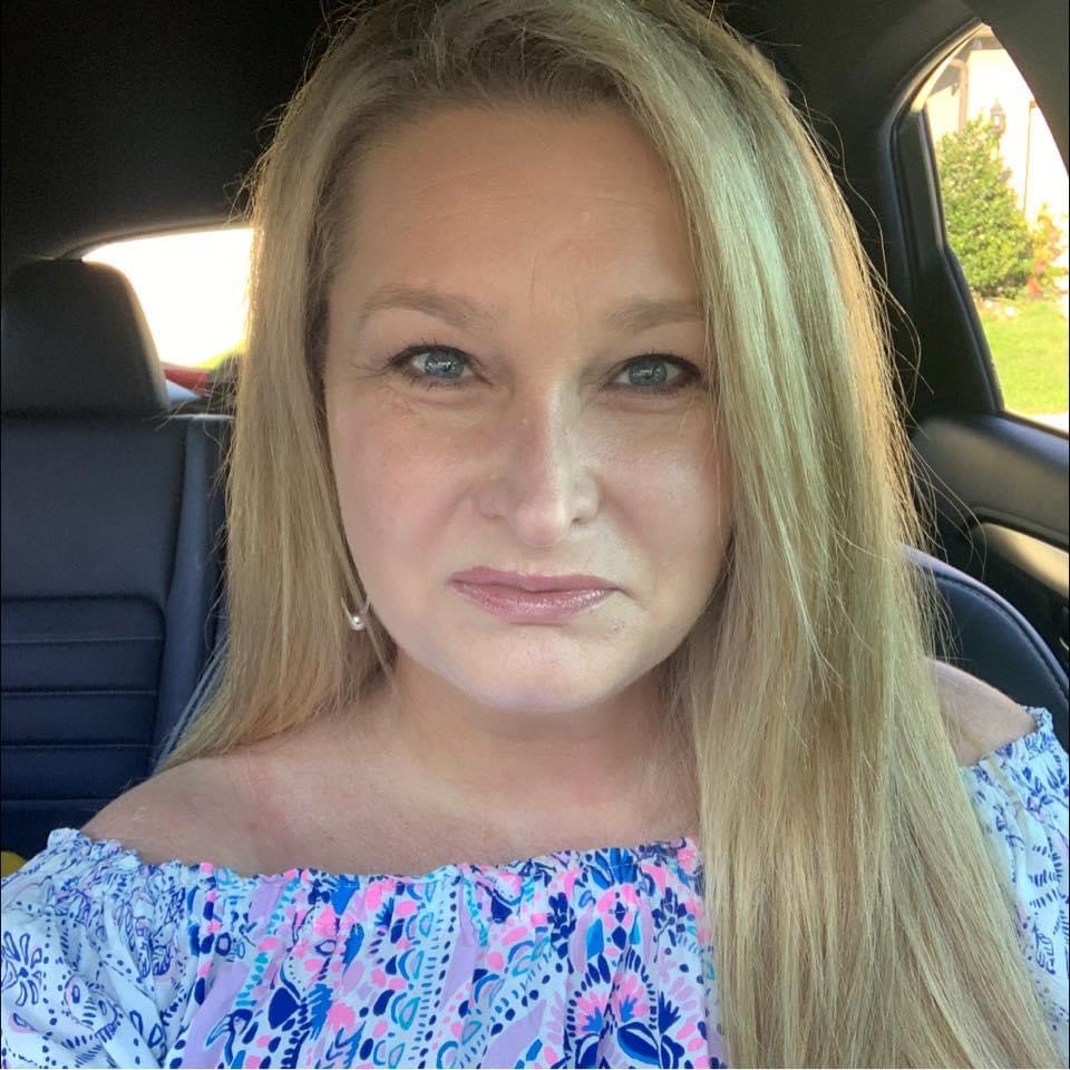 Real Estate Agent Amy Fisher